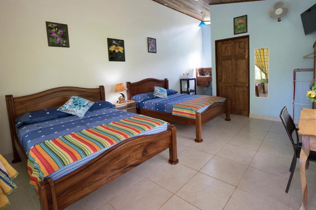 Hotel Sunshine Caribe Puerto Viejo de Talamanca Eksteriør billede