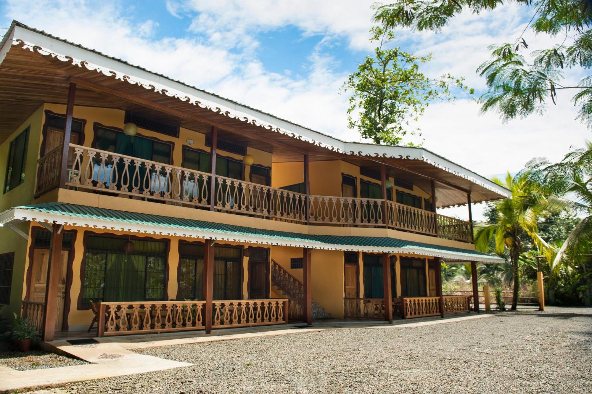Hotel Sunshine Caribe Puerto Viejo de Talamanca Eksteriør billede