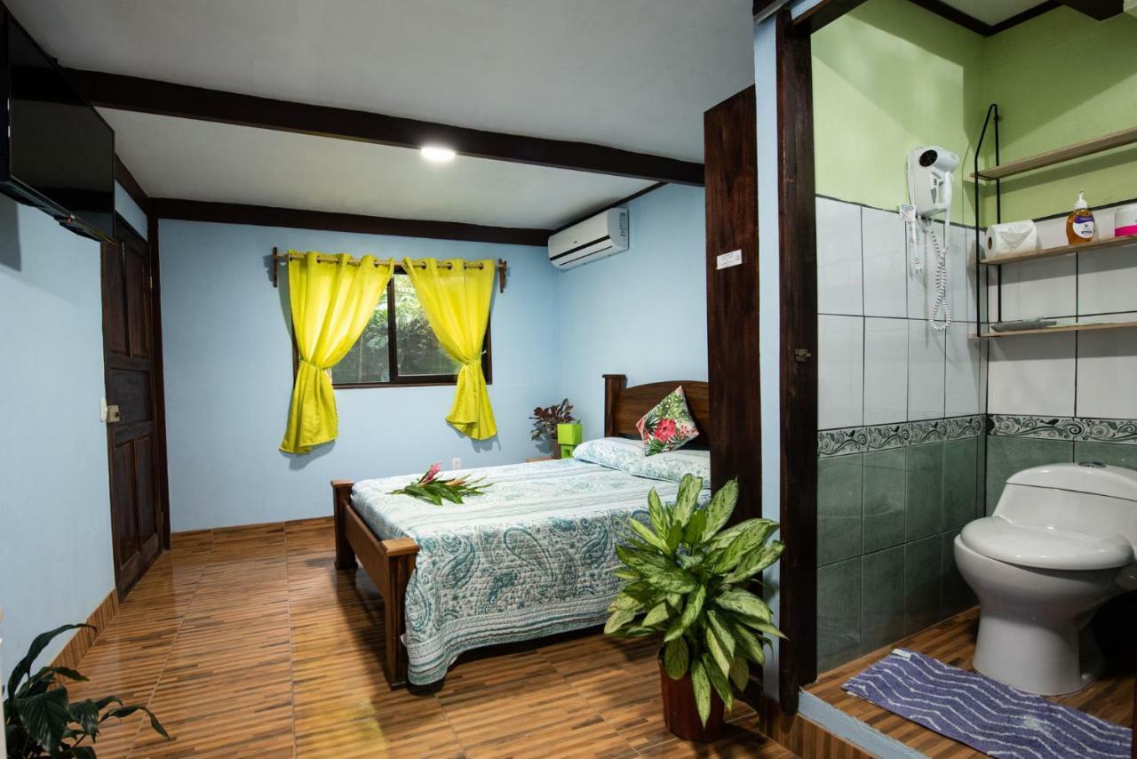 Hotel Sunshine Caribe Puerto Viejo de Talamanca Eksteriør billede