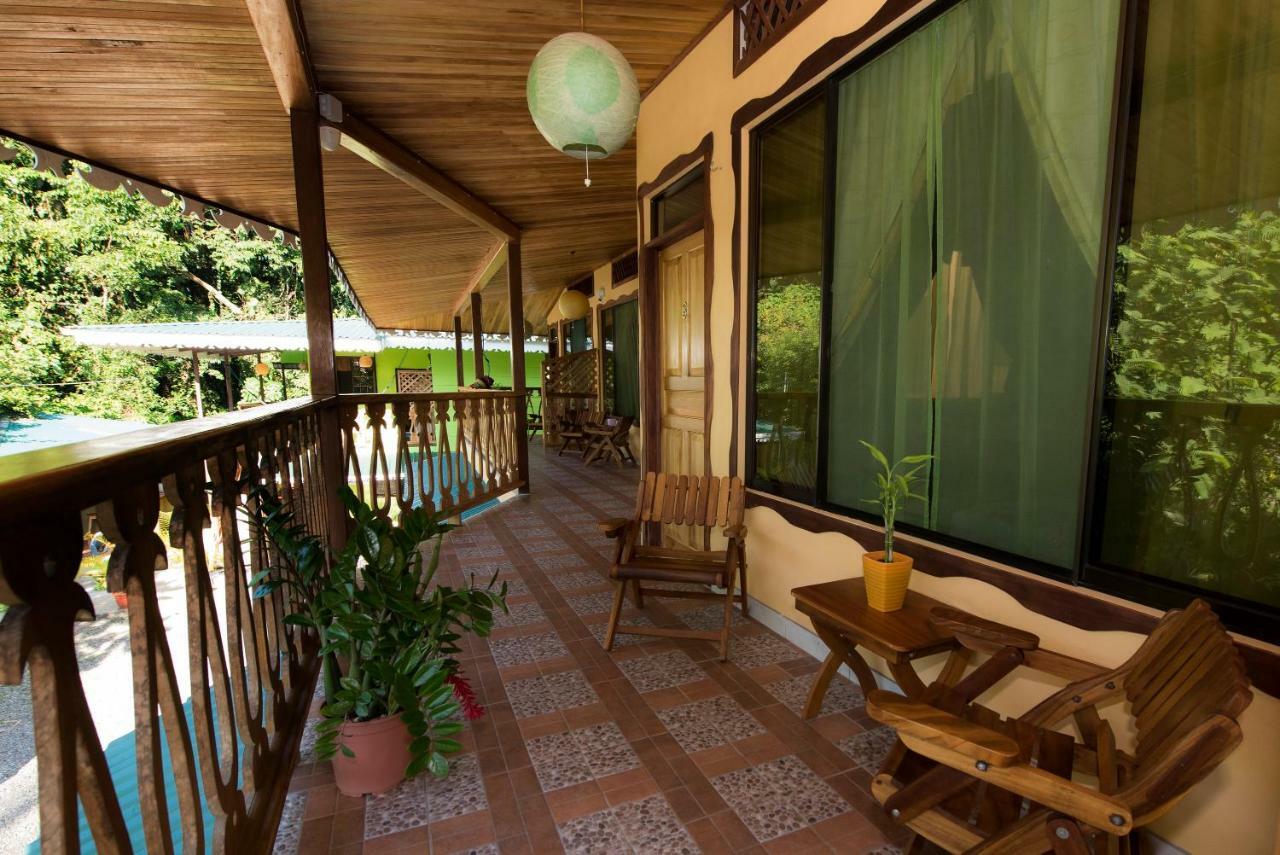 Hotel Sunshine Caribe Puerto Viejo de Talamanca Eksteriør billede