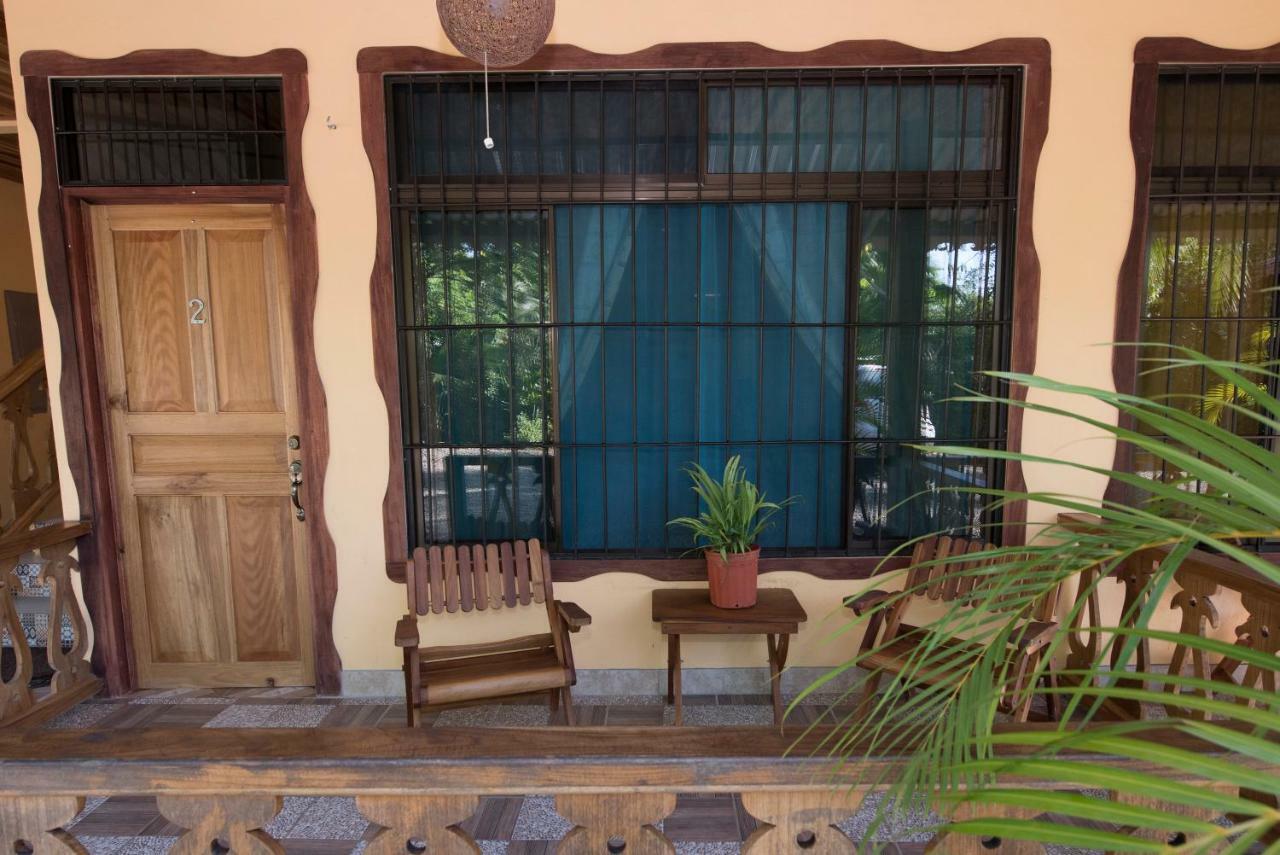 Hotel Sunshine Caribe Puerto Viejo de Talamanca Eksteriør billede